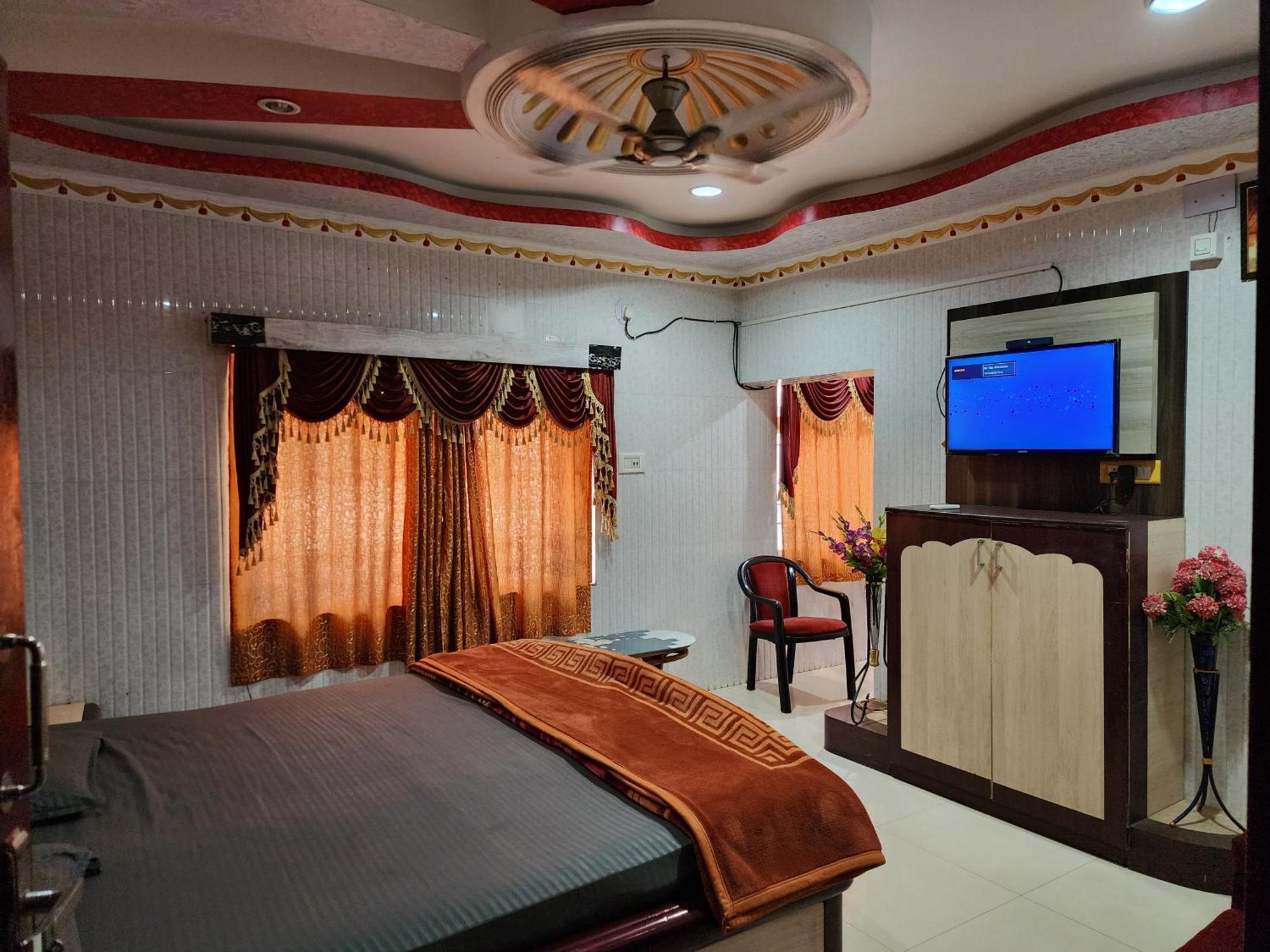 Hotel Shri Durga Baripada Экстерьер фото